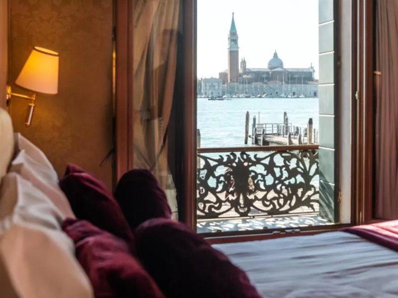 Hotel A Tribute To Music Residenza Venecia Exterior foto