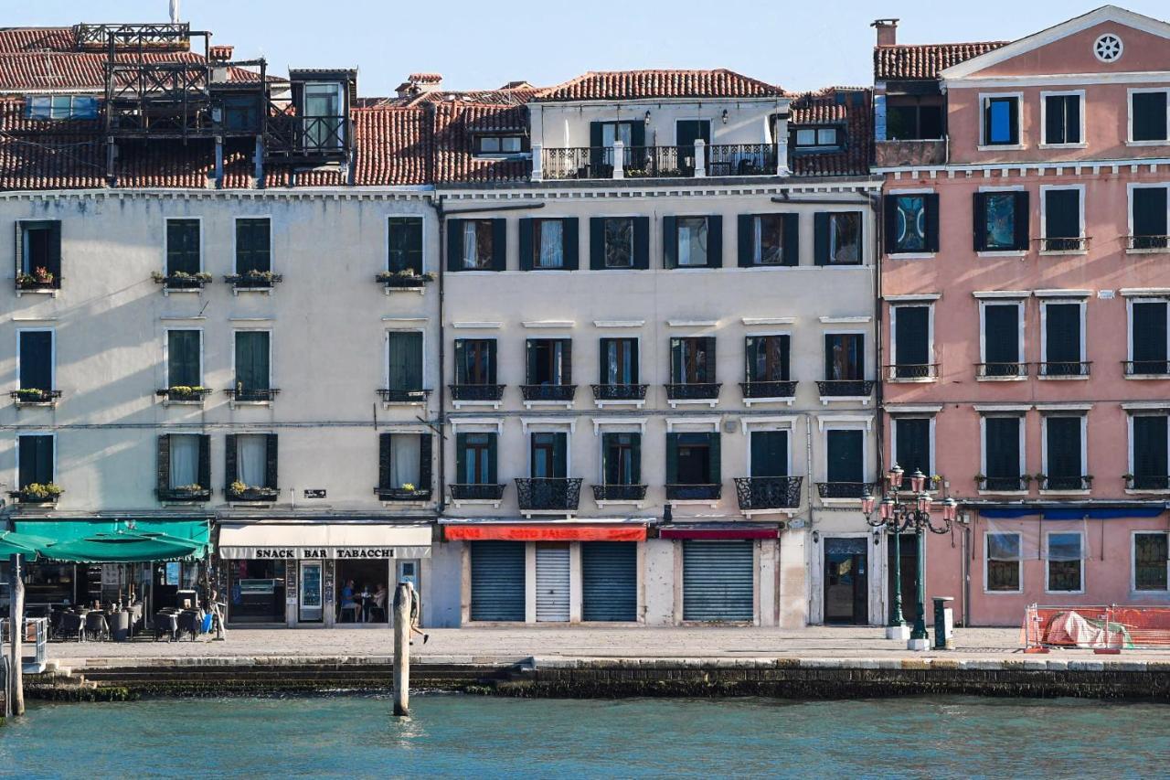 A Tribute To Music Residenza Hotel Venecia Exterior foto